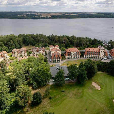 Precise Resort Бад-Заров Экстерьер фото Aerial view of the golf course