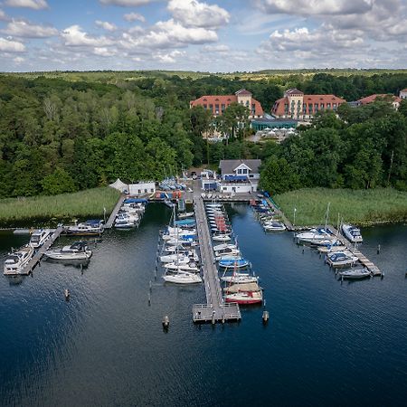 Precise Resort Бад-Заров Экстерьер фото Aerial view of the marina