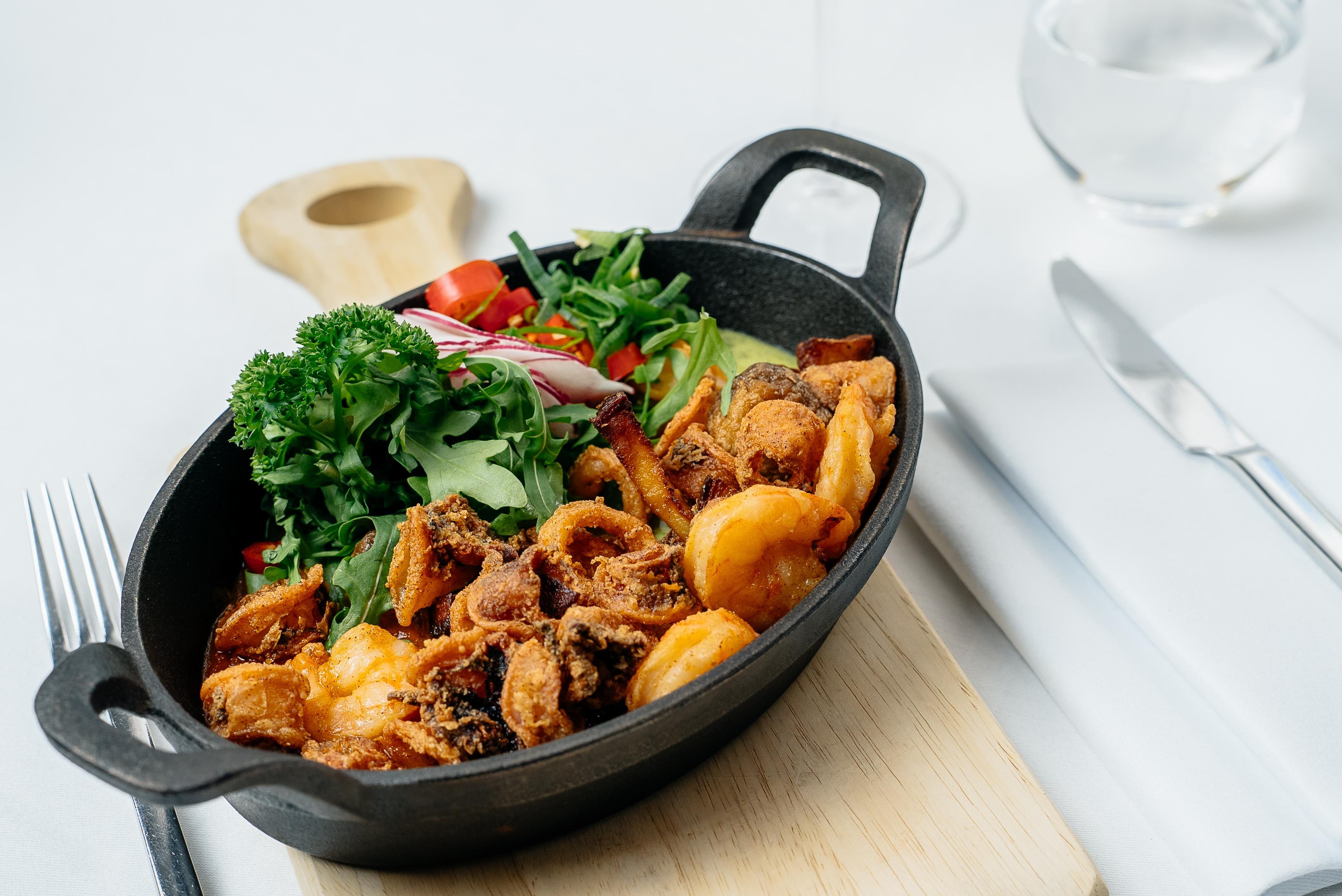 Precise Resort Бад-Заров Экстерьер фото A vegan meal served on board a KLM flight