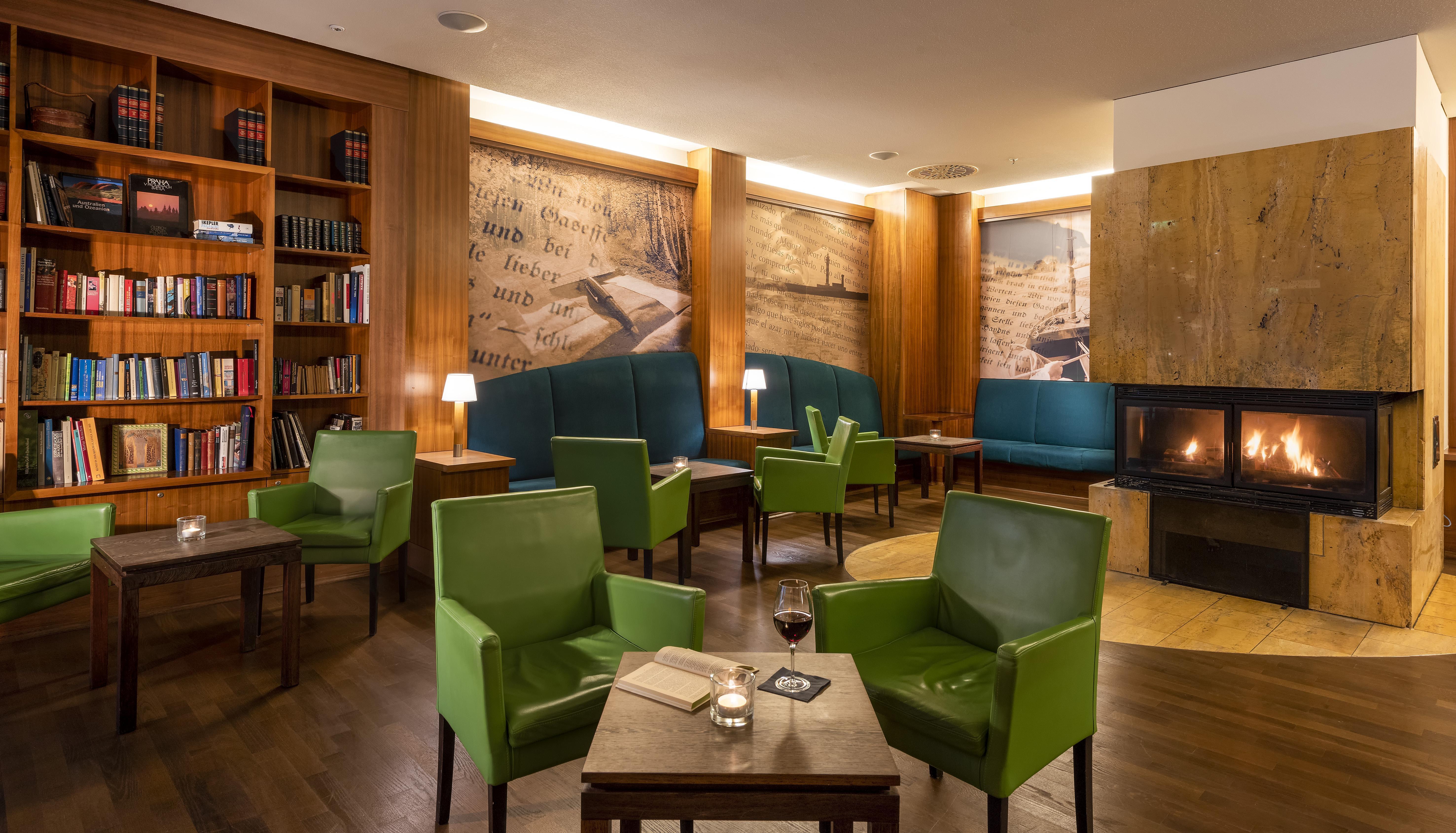 Precise Resort Бад-Заров Экстерьер фото Library